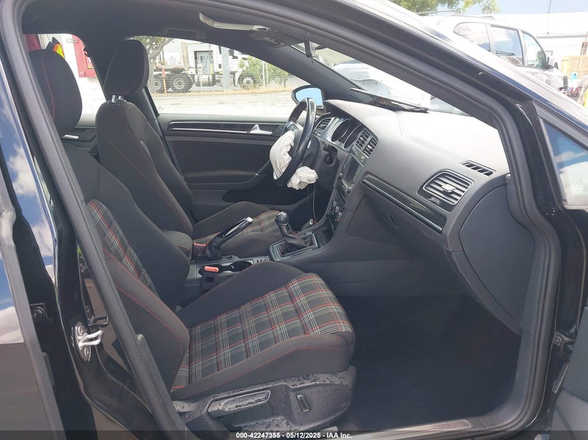 2017 VOLKSWAGEN GOLF GTI AUTOBAHN 4-DOOR/S 4-DOOR/SE 4-DOOR/SPORT 4-DOOR 3VW547AU0HM058412