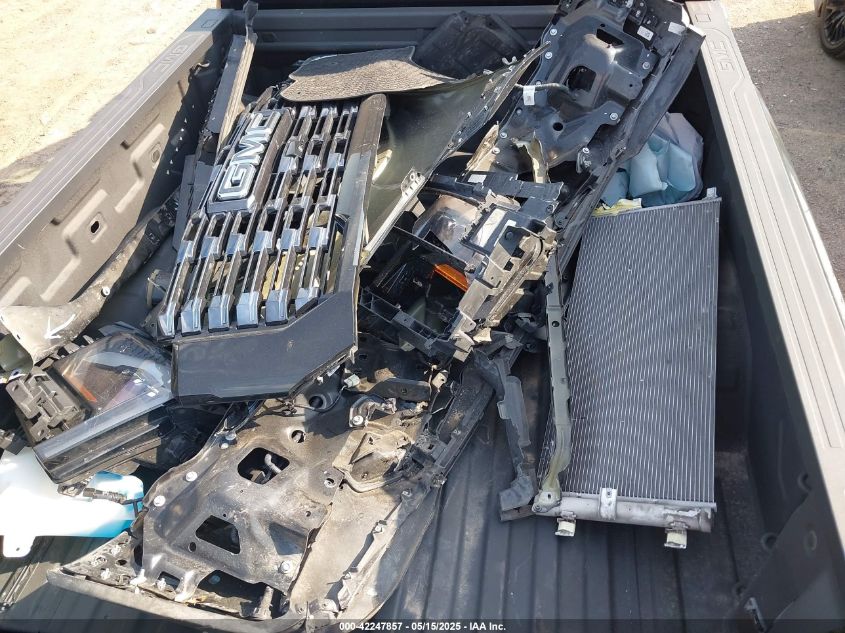 2025 GMC Sierra - 1GT4UXEY5SF118056