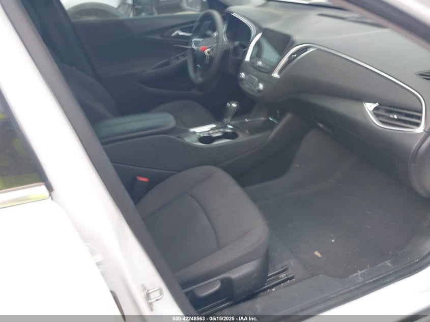 VIN 1G1ZD5ST3KF200993 2019 CHEVROLET MALIBU LT