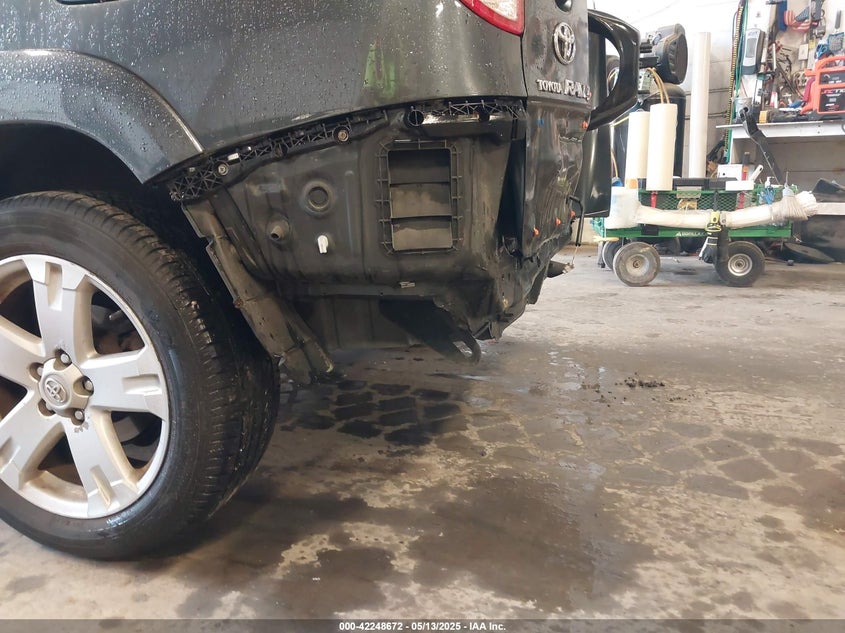 2008 TOYOTA RAV4 VIN: JTMBD32V186070378