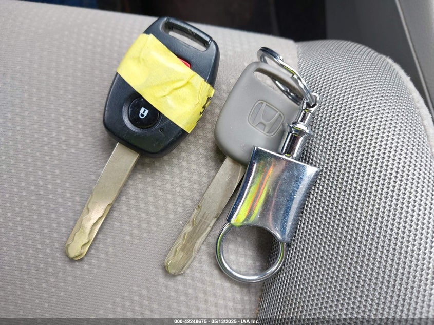 2012 HONDA CIVIC VIN: 2HGFG3A53CH546407