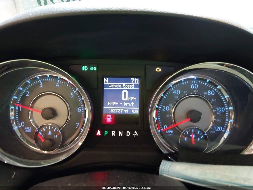 2016 CHRYSLER TOWN & COUNTRY VIN: 2C4RC1BG2GR111809