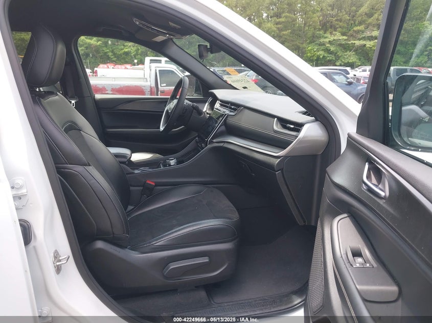 2023 JEEP GRAND CHEROKEE VIN: 1C4RJKAG5P8894522