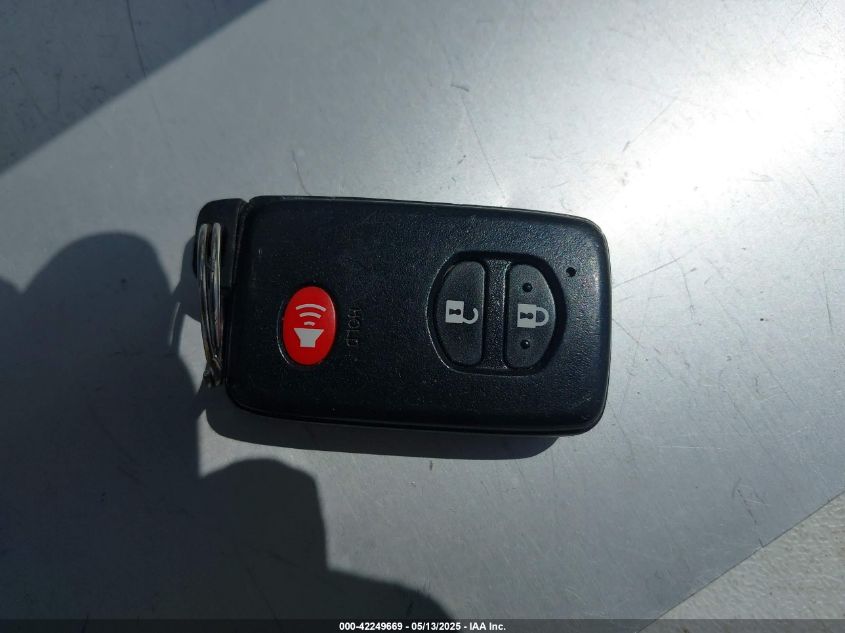 2015 Toyota Prius Three VIN: JTDKN3DU4F1925165 Lot: 42249669