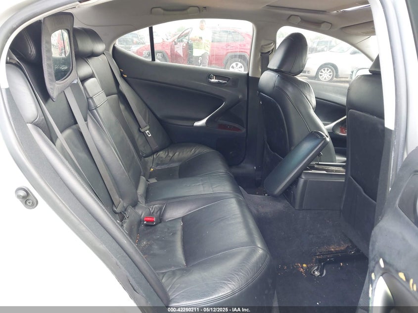 2007 LEXUS IS 250 VIN: JTHCK262872015080