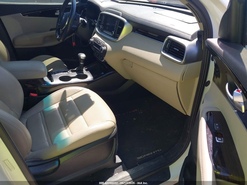 2020 KIA SORENTO VIN: 5XYPH4A51LG687366