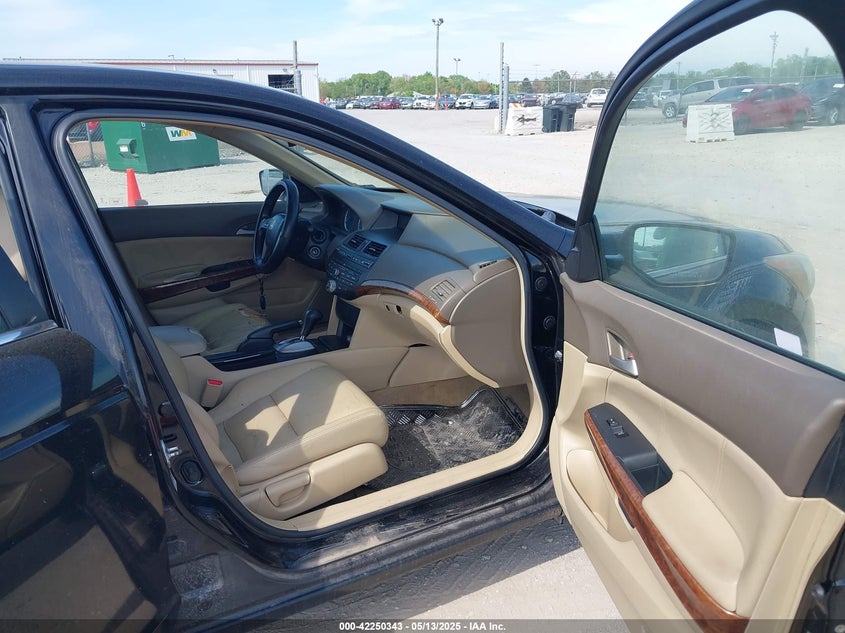2009 HONDA ACCORD VIN: 1HGCP26819A009994