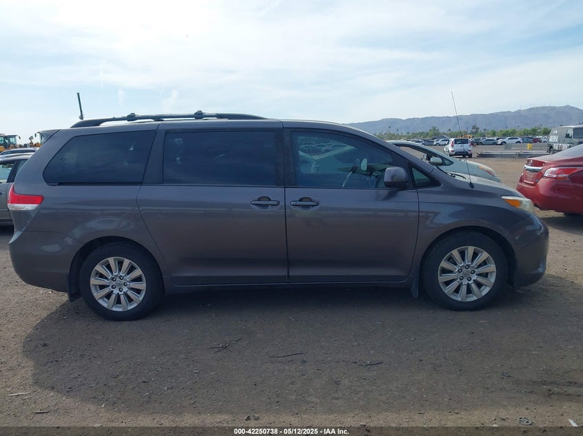 2011 TOYOTA SIENNA VIN: 5TDJK3DC4BS010857