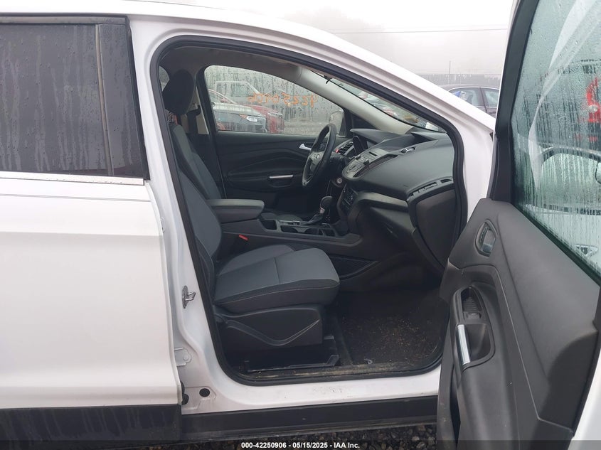 2017 FORD ESCAPE VIN: 1FMCU9GD5HUC98026