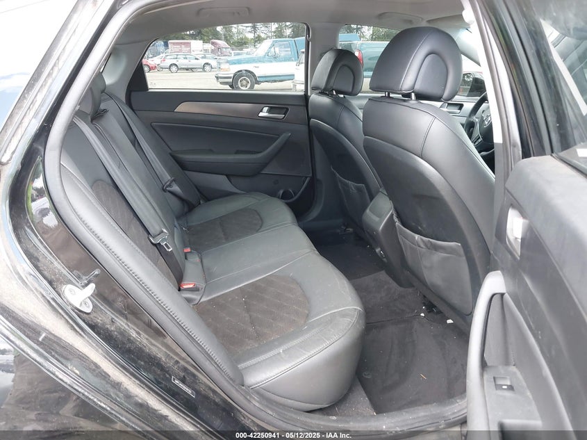 2016 HYUNDAI SONATA VIN: 5NPE34AF0GH391221