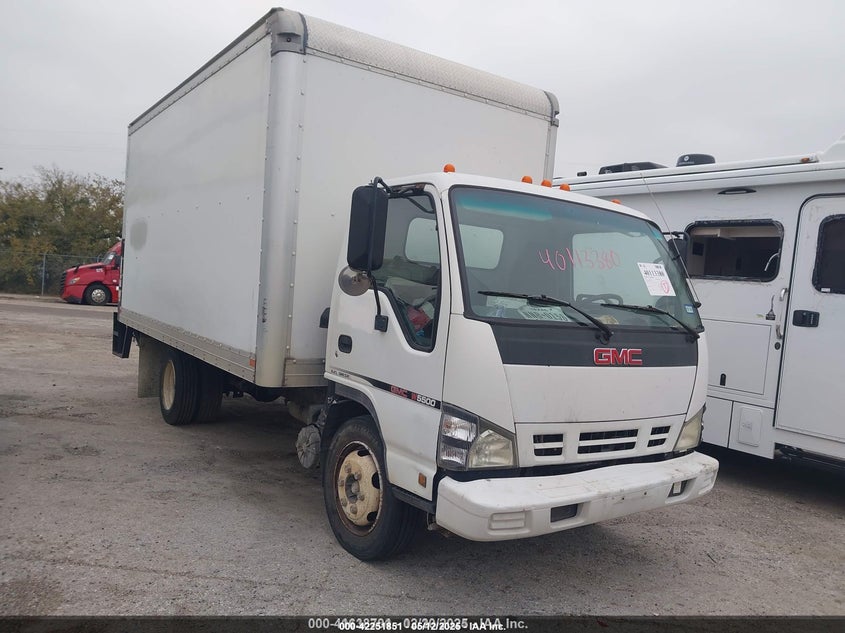 2007 GMC W5500 Dsl Reg null van diesel J8DE5B16877902465 photo #1