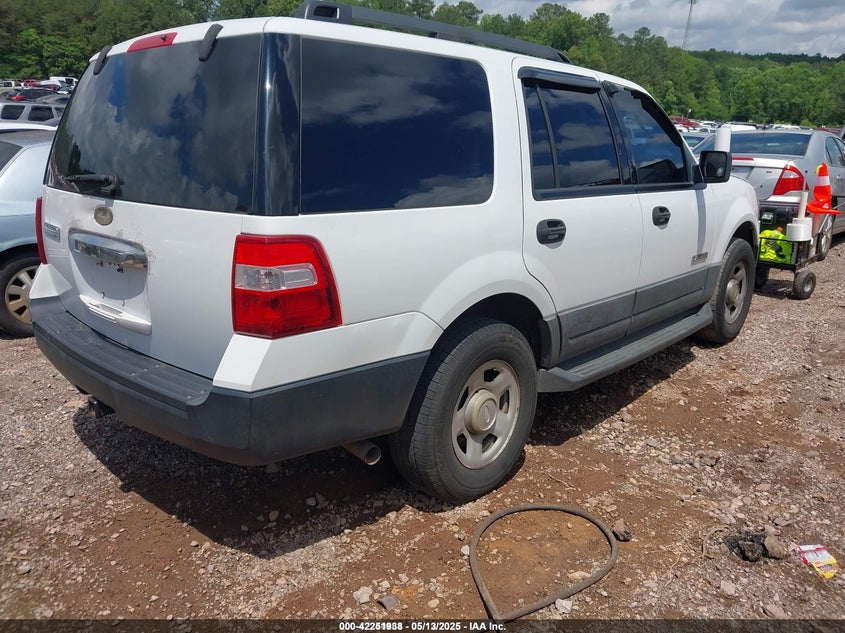 2007 FORD EXPEDITION VIN: 1FMFU16517LA83871
