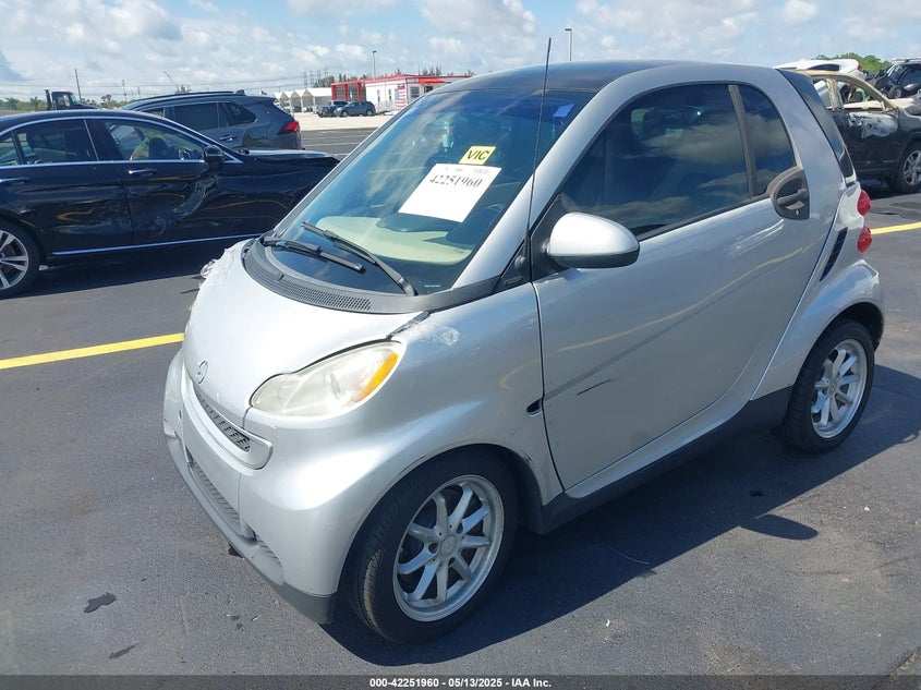 2009 SMART FORTWO VIN: WMEEJ31X49K210166