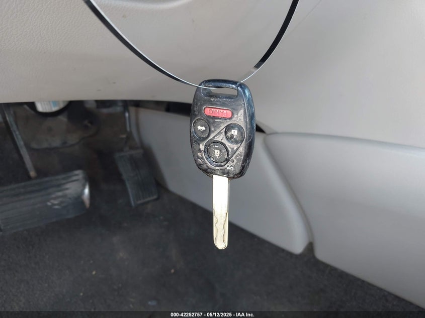 2009 HONDA ACCORD VIN: 1HGCP26899A140932