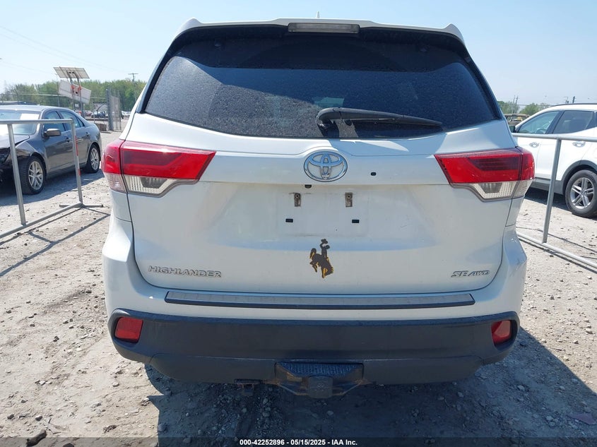 2017 TOYOTA HIGHLANDER SE - 5TDJZRFH1HS515030