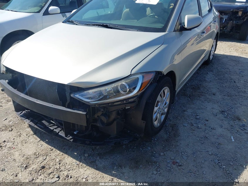 2017 HYUNDAI ELANTRA SE - KMHD74LF3HU390239