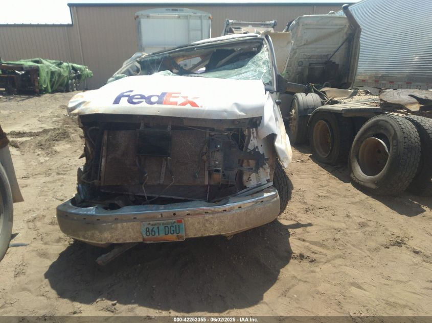 2014 Chevrolet Express Cutaway 3500 VIN: 1GB3G4CG5E1126823 Lot: 42253355