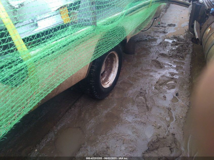 2014 Chevrolet Express Cutaway 3500 VIN: 1GB3G4CG5E1126823 Lot: 42253355