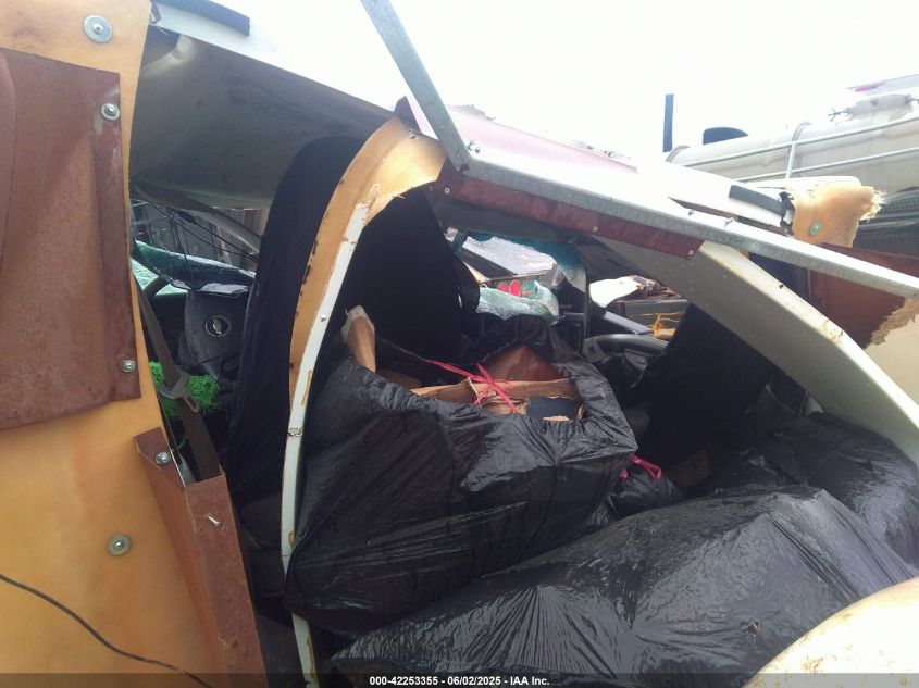 2014 Chevrolet Express Cutaway 3500 VIN: 1GB3G4CG5E1126823 Lot: 42253355