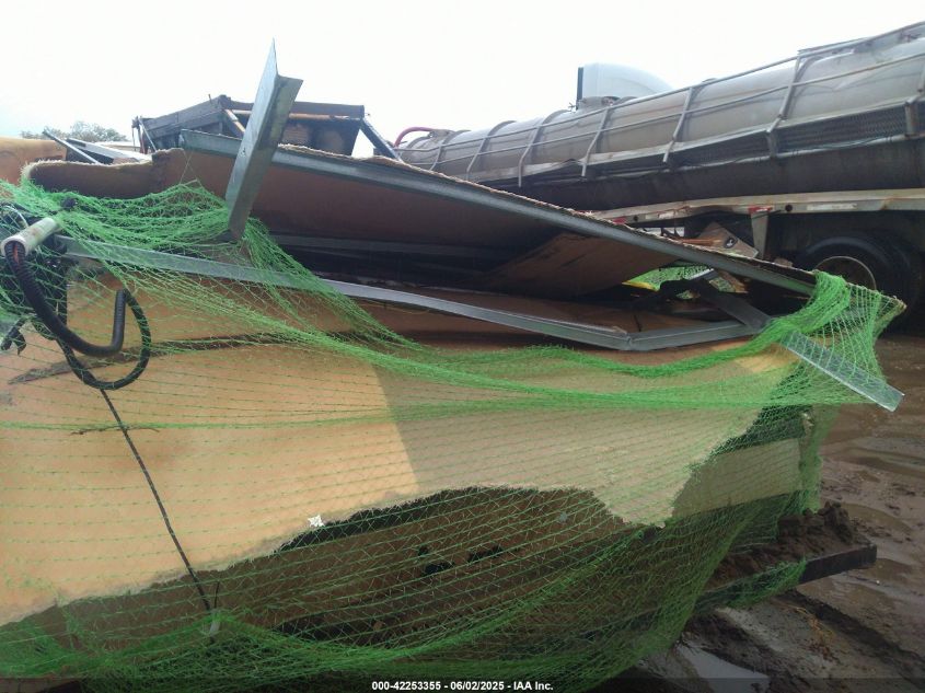 2014 Chevrolet Express Cutaway 3500 VIN: 1GB3G4CG5E1126823 Lot: 42253355