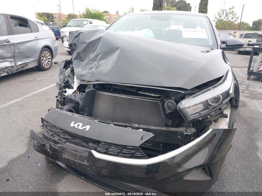 2023 KIA FORTE VIN: 3KPF24AD5PE584927