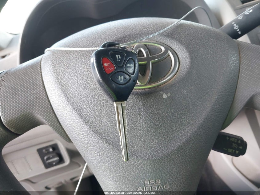 2009 TOYOTA COROLLA VIN: JTDBL40E699028137