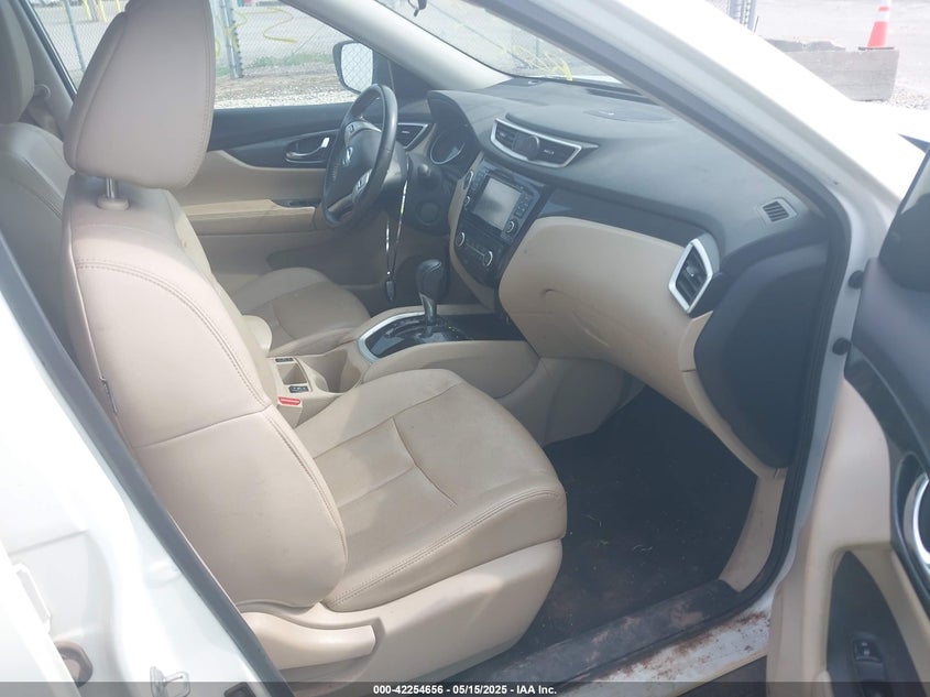 2016 NISSAN ROGUE SL - 5N1AT2MV3GC811891