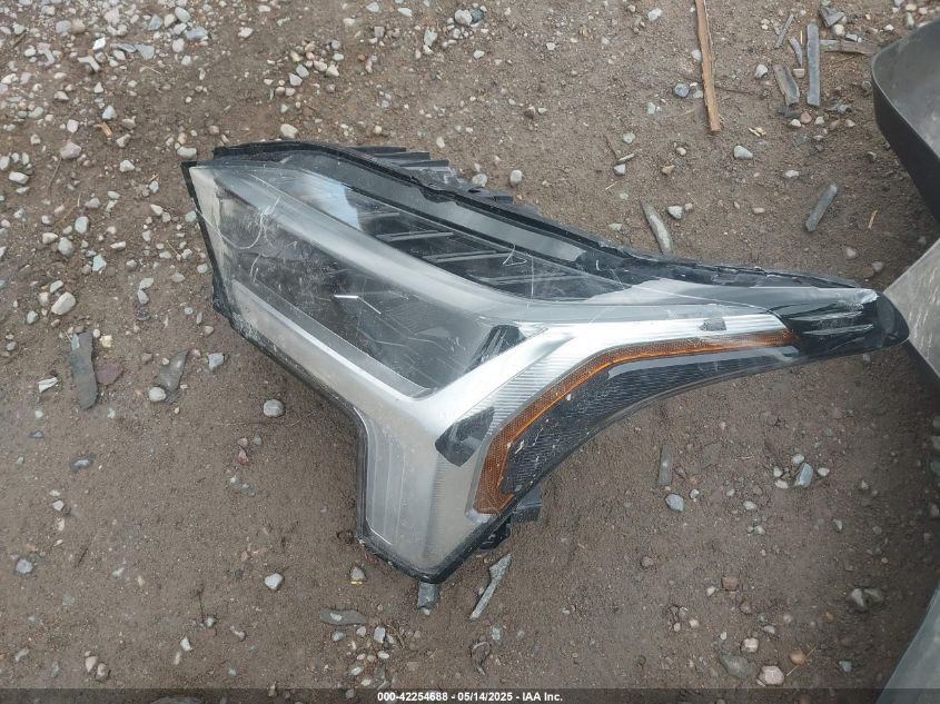 2023 Toyota Tundra - 5TFJA5EC9PX014983