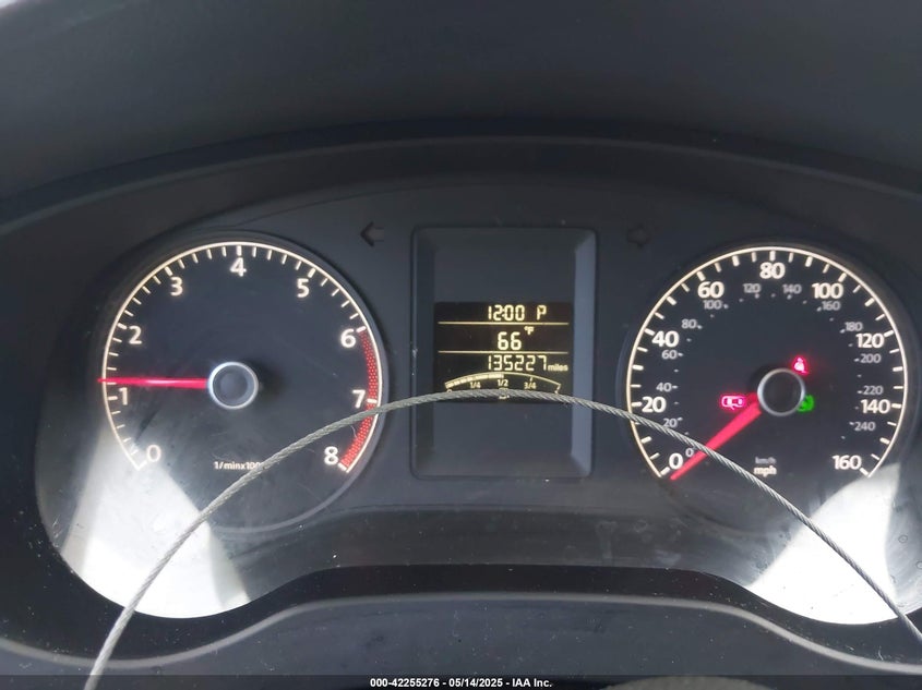 2014 VOLKSWAGEN JETTA 2.0L S - 3VW2K7AJ4EM440677