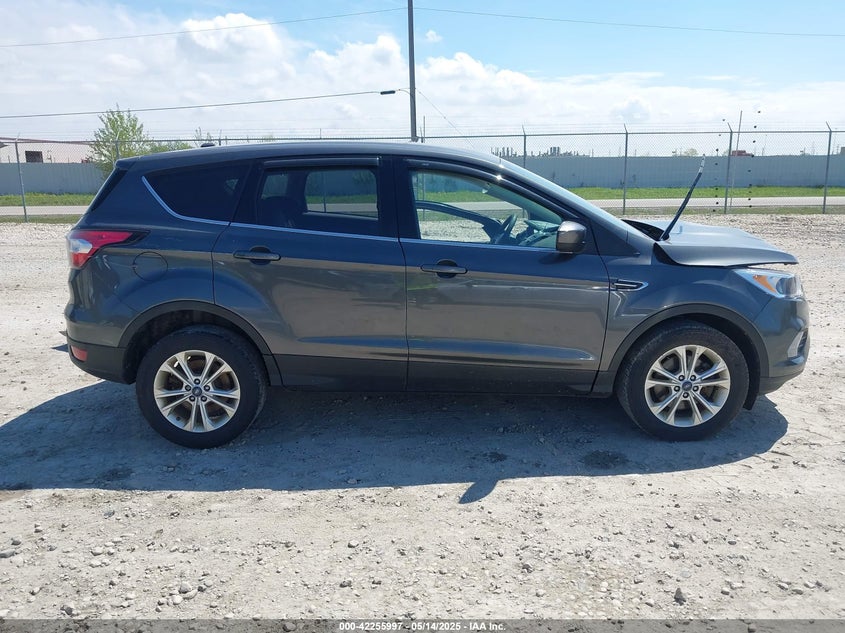 2017 FORD ESCAPE VIN: 1FMCU9G93HUC88980