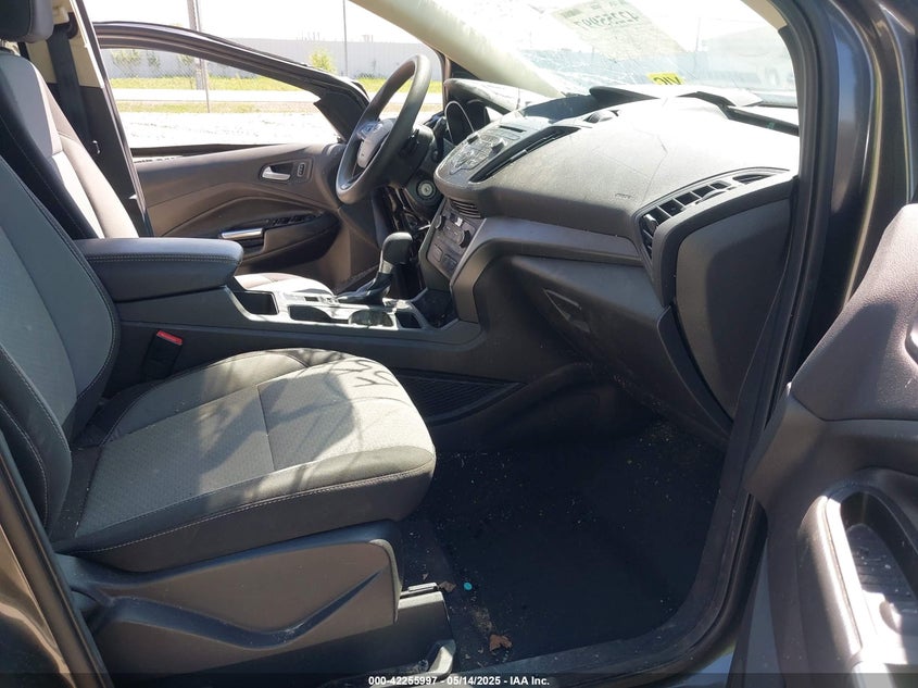 2017 FORD ESCAPE VIN: 1FMCU9G93HUC88980