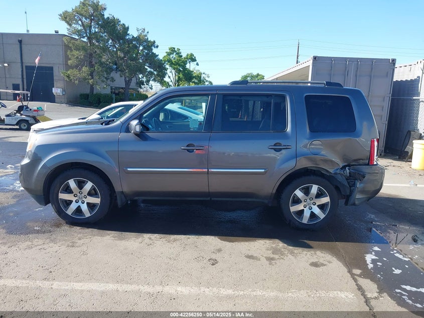 2012 HONDA PILOT VIN: 5FNYF4H96CB084293
