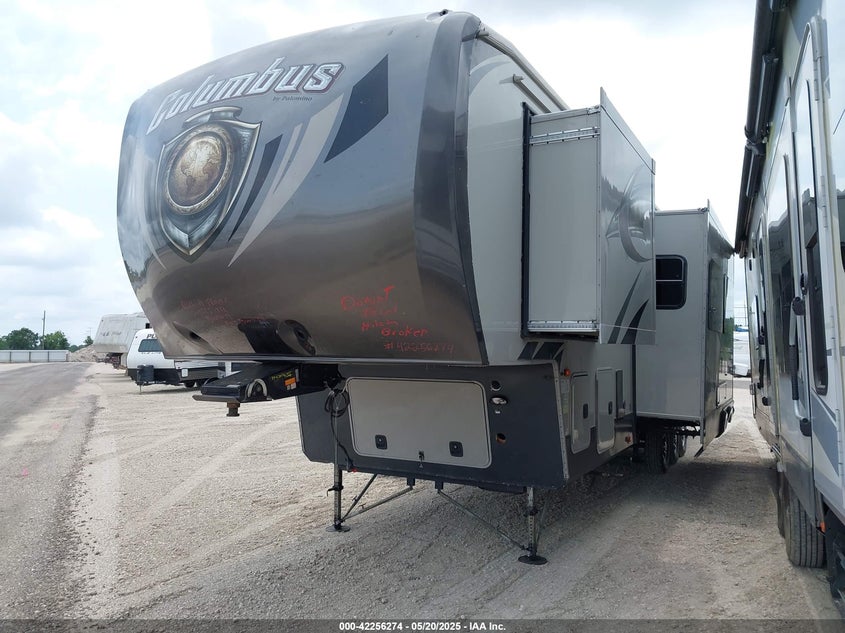 Vin: 4x4fcmm37f6004172, lot: 42748329, forest river 38ftx8ft 2 slides 20152