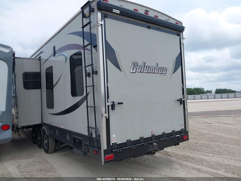 Vin: 4x4fcmm37f6004172, lot: 42748329, forest river 38ftx8ft 2 slides 20153