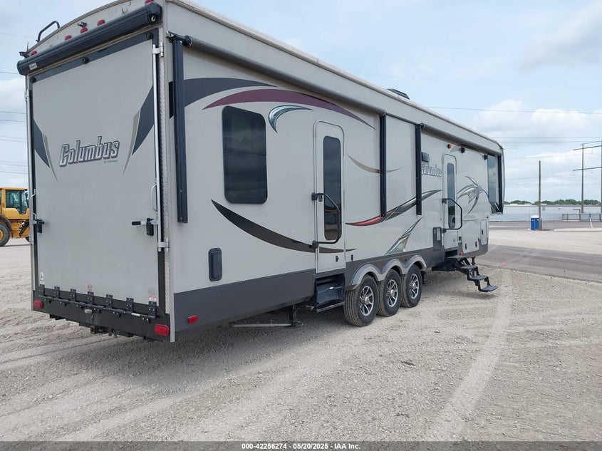 Vin: 4x4fcmm37f6004172, lot: 42748329, forest river 38ftx8ft 2 slides 20154