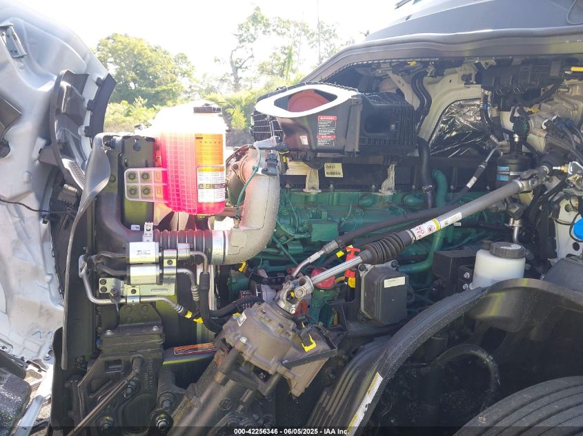 2025 Volvo New Vnl VIN: 4V4BC9EH8SN664365 Lot: 42256346