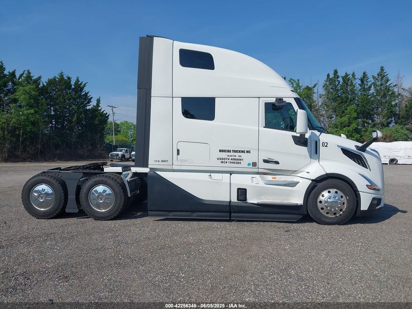2025 Volvo New Vnl VIN: 4V4BC9EH8SN664365 Lot: 42256346