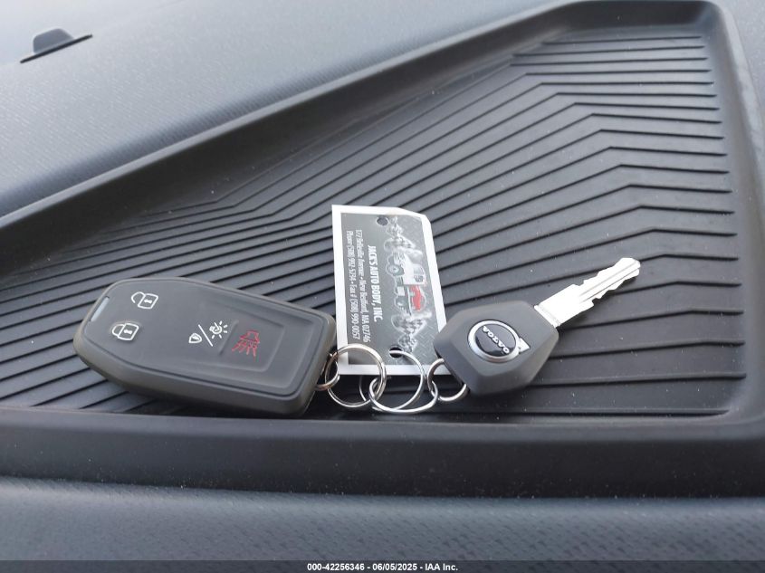 2025 Volvo New Vnl VIN: 4V4BC9EH8SN664365 Lot: 42256346