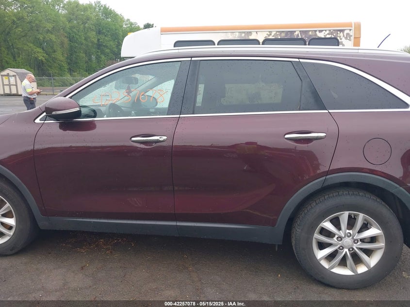 2016 KIA SORENTO VIN: 5XYPG4A3XGG122511