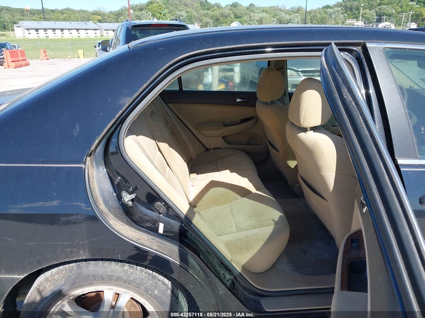 2006 HONDA ACCORD VIN: 1HGCM56736A177990