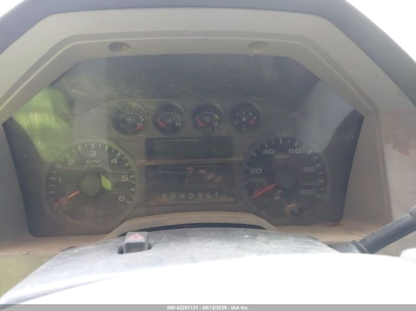 2008 Ford F-350 Xl/Xlt VIN: 1FDWW31558ED91211 Lot: 42257131