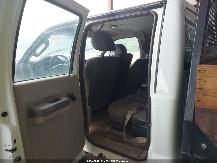 2008 Ford F-350 Xl/Xlt VIN: 1FDWW31558ED91211 Lot: 42257131