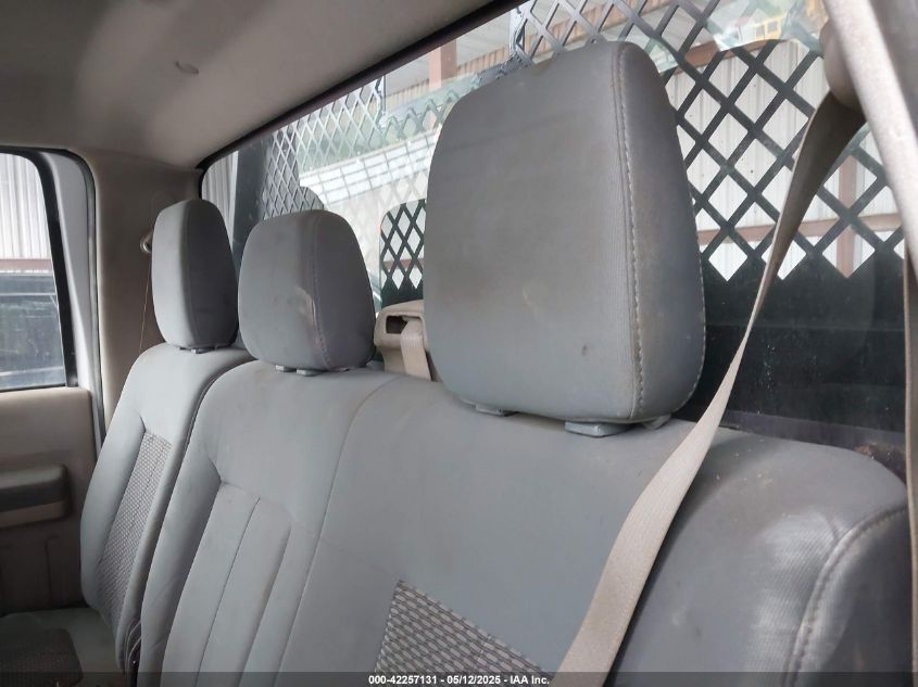 2008 Ford F-350 Xl/Xlt VIN: 1FDWW31558ED91211 Lot: 42257131