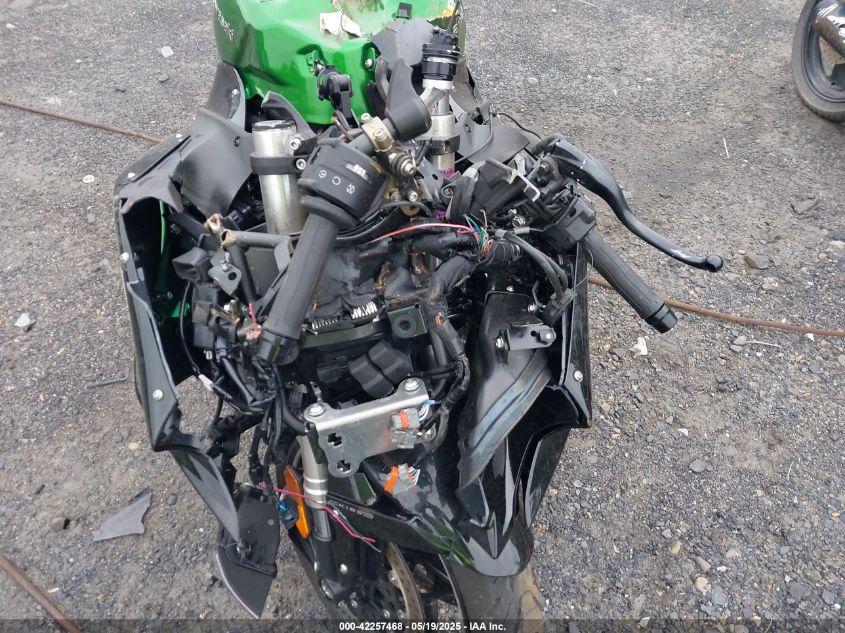 2023 Kawasaki Zx1002 R VIN: JKBZXVR17PA002088 Lot: 42257468