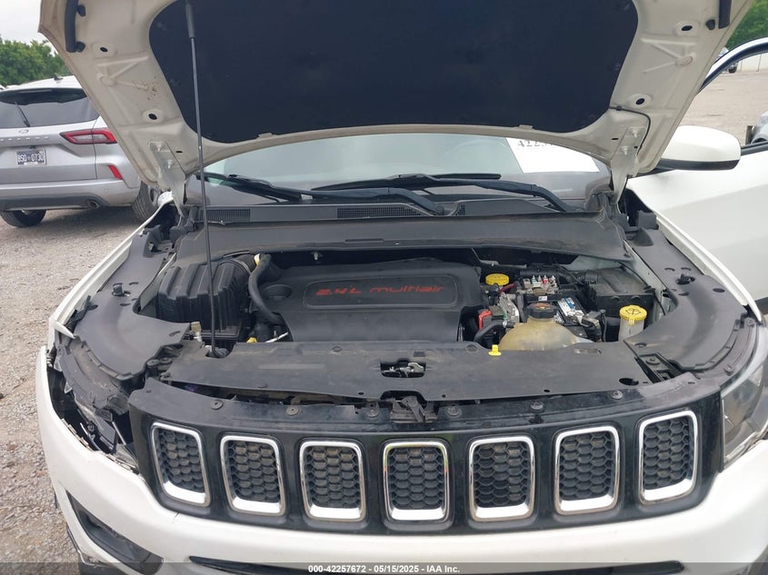 2019 JEEP COMPASS VIN: 3C4NJCBBXKT699338