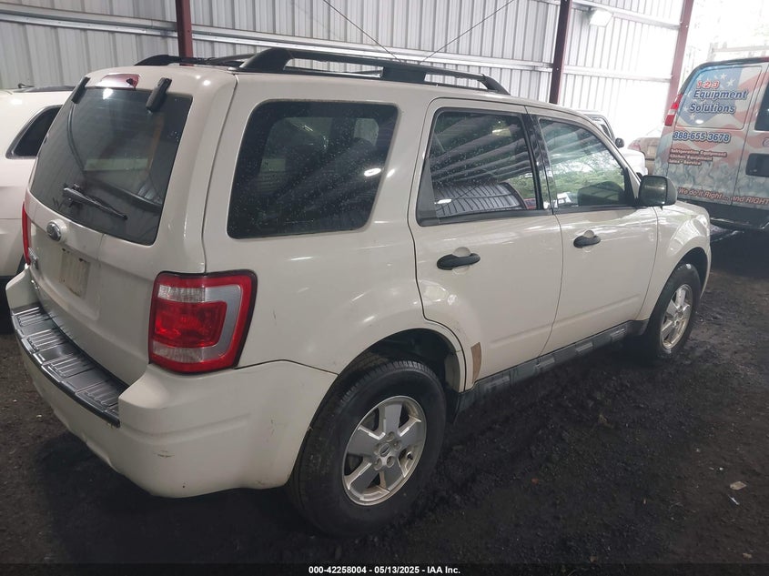 2009 FORD ESCAPE VIN: 1FMCU02729KA08349