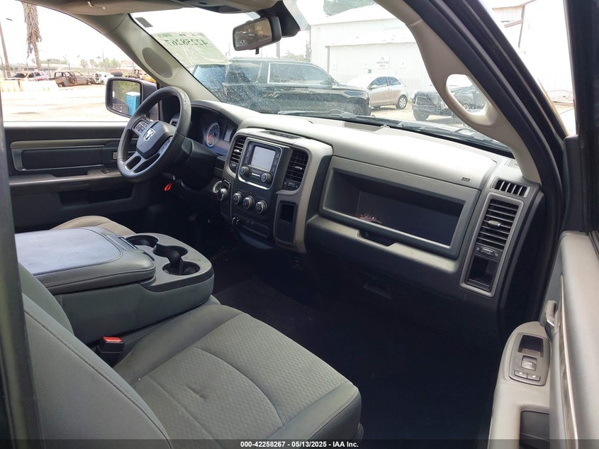 2016 RAM 1500 EXPRESS - 3C6JR6AT8GG135729