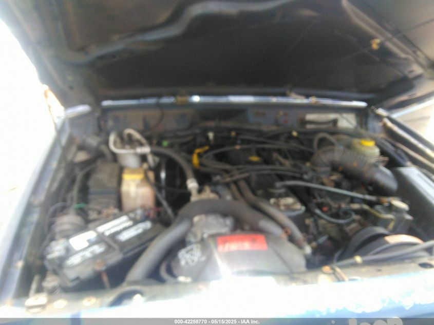 2001 Jeep Cherokee Sport VIN: 1J4FF48S71L505419 Lot: 43789304