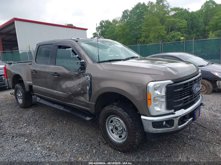2023 FORD F-350  (VIN: 1FT8W3BT8PEE10715)