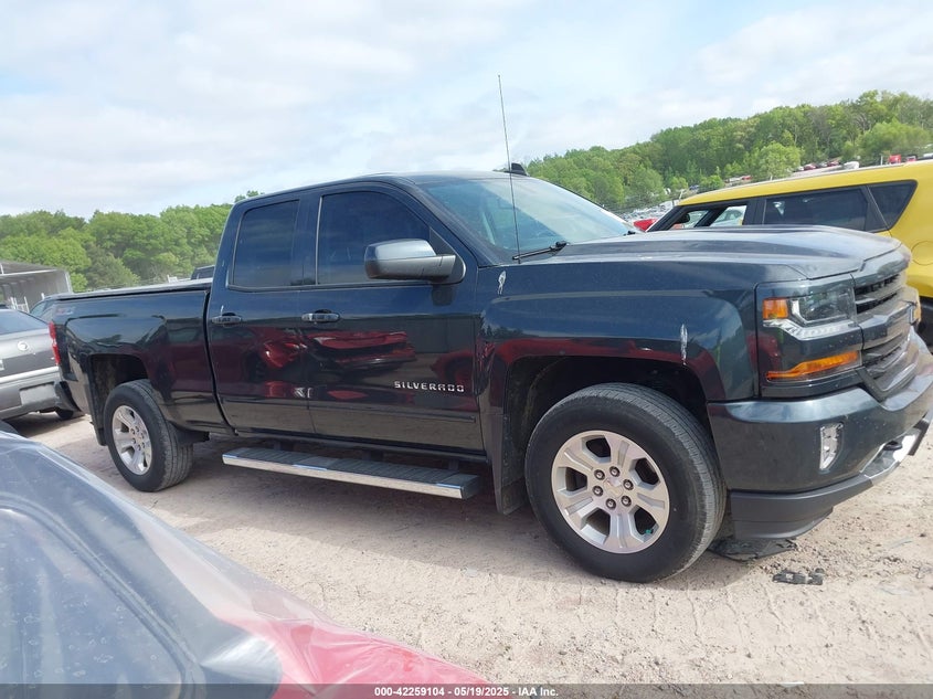 2017 CHEVROLET SILVERADO 1500 2LT - 1GCVKREC5HZ223391